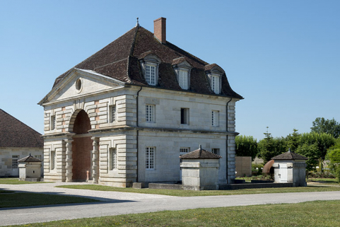 Maison des commis ouest. © Région Bourgogne-Franche-Comté, Inventaire du patrimoine Maison des commis ouest. © Région Bourgogne-Franche-Comté, Inventaire du patrimoine