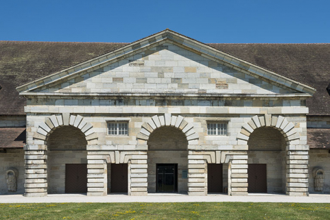 Berne est. Détail du portique. © Bibliothèque municipale, Besançon Berne est. Détail du portique. © Bibliothèque municipale, Besançon