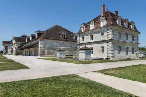 Extrémité de la berne et maison des commis est. © Bibliothèque municipale, Besançon Extrémité de la berne et maison des commis est. © Bibliothèque municipale, Besançon