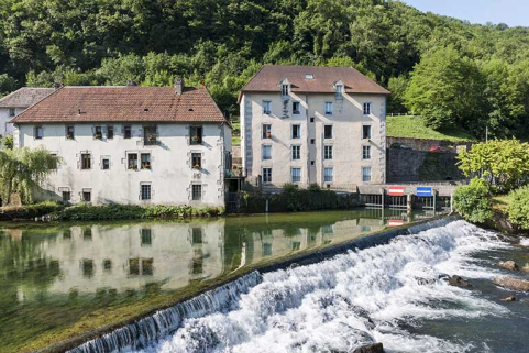 Façad nord des logements d'ouvriers. © Région Bourgogne-Franche-Comté, Inventaire du patrimoine Façad nord des logements d'ouvriers. © Région Bourgogne-Franche-Comté, Inventaire du patrimoine