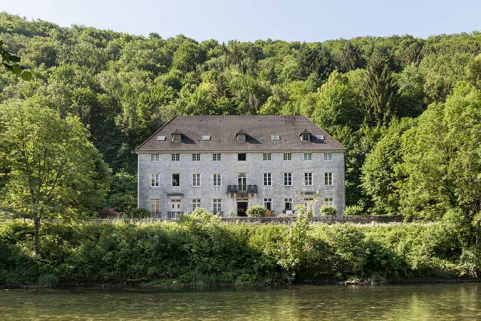 Façade antérieure du logement patronal. © Région Bourgogne-Franche-Comté, Inventaire du patrimoine Façade antérieure du logement patronal. © Région Bourgogne-Franche-Comté, Inventaire du patrimoine