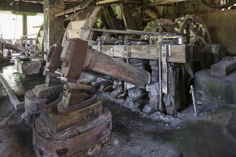 Vue en enfilade des martinets et des roues hydrauliques. © Région Bourgogne-Franche-Comté, Inventaire du patrimoine