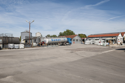Vue d'ensemble depuis la cour, au sud-est. © Région Bourgogne-Franche-Comté, Inventaire du patrimoine