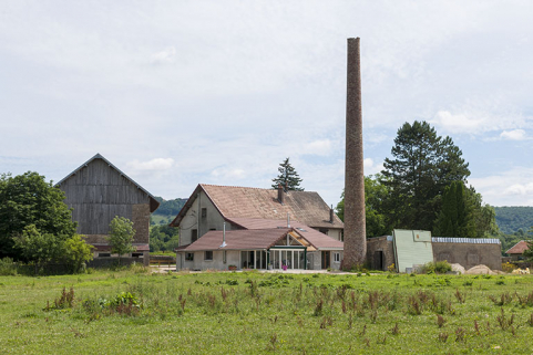 Vue d'ensemble depuis le nord-ouest. © Région Bourgogne-Franche-Comté, Inventaire du patrimoine