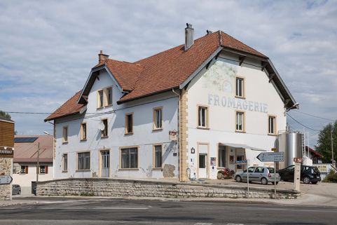 Vue de trois quarts droite. © Région Bourgogne-Franche-Comté, Inventaire du patrimoine