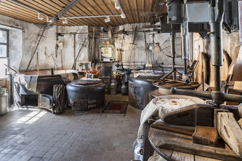Vue d'ensemble de la salle de fabrication. © Région Bourgogne-Franche-Comté, Inventaire du patrimoine