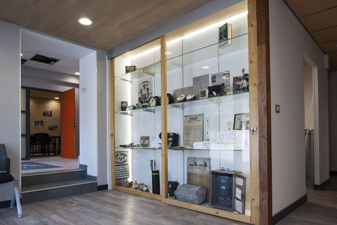 Bâtiment d'exploitation. Vitrine d'exposition. © Région Bourgogne-Franche-Comté, Inventaire du patrimoine Bâtiment d'exploitation. Vitrine d'exposition. © Région Bourgogne-Franche-Comté, Inventaire du patrimoine