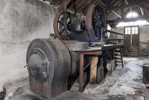 La machine à vapeur vue de trois quarts. © Région Bourgogne-Franche-Comté, Inventaire du patrimoine