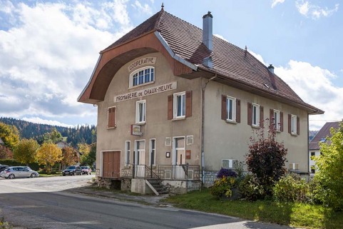 Vue de trois quarts droite. © Région Bourgogne-Franche-Comté, Inventaire du patrimoine