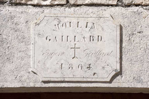 Linteau de porte du moulin. © Région Bourgogne-Franche-Comté, Inventaire du patrimoine