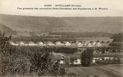 Novillars (Doubs). Vue générale des Cités ouvrières Ouvrières des Papeteries J.B. Weibel, carte postale, début 20e siècle. © Région Bourgogne-Franche-Comté, Inventaire du patrimoine