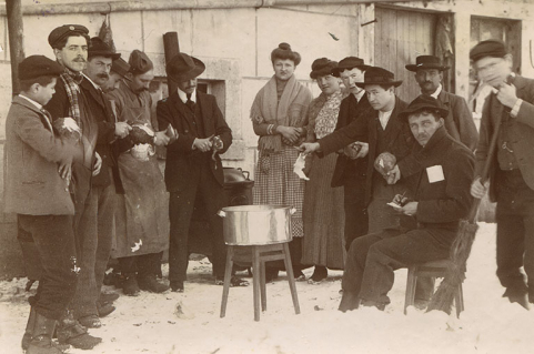 [Grève des ouvriers horlogers de Maîche. La cuisine populaire], 1906. © Région Bourgogne-Franche-Comté, Inventaire du patrimoine