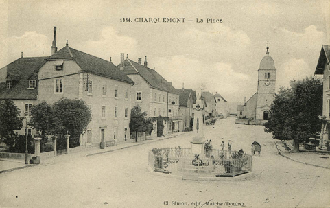 1334. Charquemont - La Place, entre 1922 et 1929. © Région Bourgogne-Franche-Comté, Inventaire du patrimoine