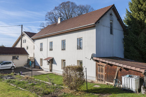 Atelier de fabrication (au n° 6), de trois quarts droite. © Région Bourgogne-Franche-Comté, Inventaire du patrimoine