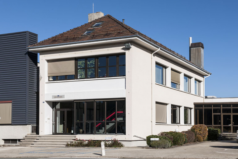 Façade antérieure : corps central. © Région Bourgogne-Franche-Comté, Inventaire du patrimoine Façade antérieure : corps central. © Région Bourgogne-Franche-Comté, Inventaire du patrimoine