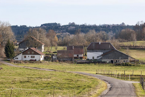 Vue d'ensemble rapprochée du site, depuis le nord. © Région Bourgogne-Franche-Comté, Inventaire du patrimoine