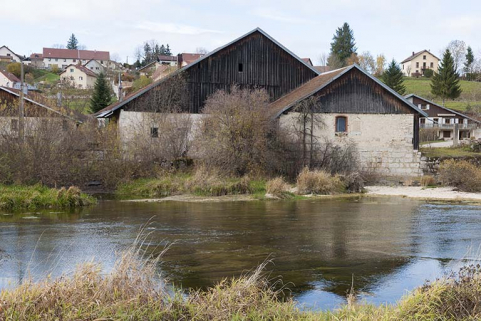 Vue d'ensemble depuis le sud-est. © Région Bourgogne-Franche-Comté, Inventaire du patrimoine