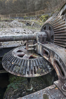 Turbine double. Détail des engrenages coniques. © Région Bourgogne-Franche-Comté, Inventaire du patrimoine Turbine double. Détail des engrenages coniques. © Région Bourgogne-Franche-Comté, Inventaire du patrimoine