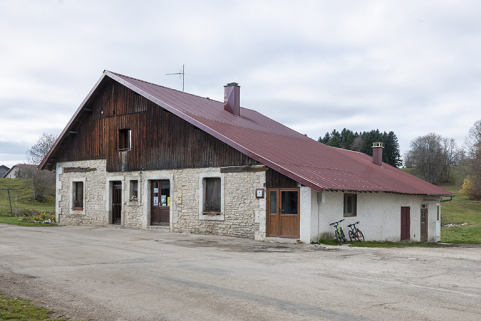 Vue de trois quarts droite. © Région Bourgogne-Franche-Comté, Inventaire du patrimoine