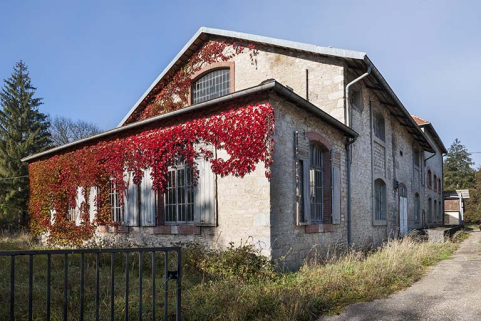 Bâtiment de la distillerie (salles des alambics ?). © Région Bourgogne-Franche-Comté, Inventaire du patrimoine