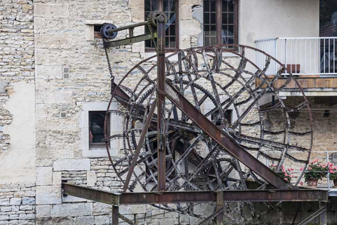 Détail de la la roue pendante. © Région Bourgogne-Franche-Comté, Inventaire du patrimoine