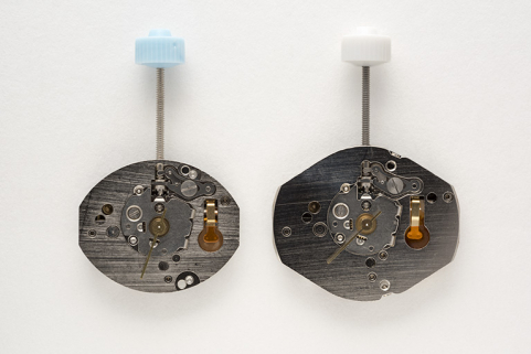 2 modules de montre à quartz France Ebauches FE 5120 et 6120 (côté cadran). © Région Bourgogne-Franche-Comté, Inventaire du patrimoine