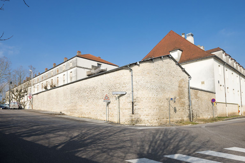 Angle sud-est de l'ancienne caserne. © Région Bourgogne-Franche-Comté, Inventaire du patrimoine