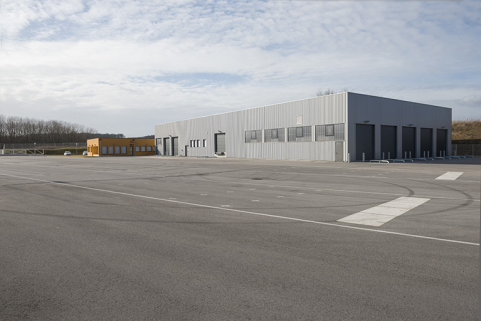 Vue d'ensemble des pistes, des ateliers et salles de cours depuis le sud-est. © Région Bourgogne-Franche-Comté, Inventaire du patrimoine