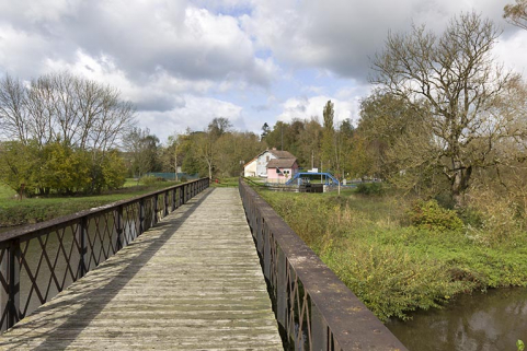 Détail de la passerelle enjambant le Coney.  © Région Bourgogne-Franche-Comté, Inventaire du patrimoine Détail de la passerelle enjambant le Coney.  © Région Bourgogne-Franche-Comté, Inventaire du patrimoine