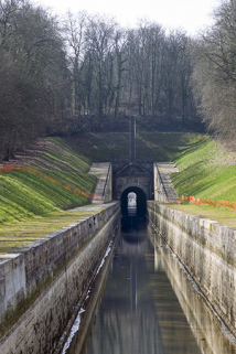  tunnel bief rivière aménagée © Région Bourgogne-Franche-Comté, Inventaire du patrimoine
