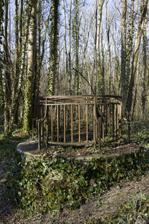 Puits d'aérage du tunnel. © Région Bourgogne-Franche-Comté, Inventaire du patrimoine Puits d'aérage du tunnel. © Région Bourgogne-Franche-Comté, Inventaire du patrimoine