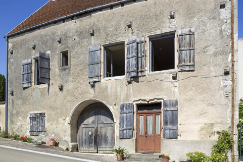 Demeure remarquable (dite du Chapitre), au 6 rue  du Château, classée au titre des Monuments historiques. © Région Bourgogne-Franche-Comté, Inventaire du patrimoine Demeure remarquable (dite du Chapitre), au 6 rue  du Château, classée au titre des Monuments historiques. © Région Bourgogne-Franche-Comté, Inventaire du patrimoine