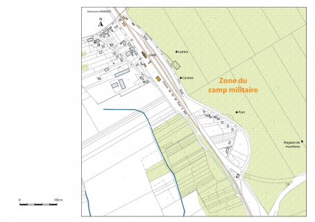 La gare de Port d'Atelier et l'emplacement du camp militaire dans le bois des Balières. © Région Bourgogne-Franche-Comté, Inventaire du patrimoine La gare de Port d'Atelier et l'emplacement du camp militaire dans le bois des Balières. © Région Bourgogne-Franche-Comté, Inventaire du patrimoine