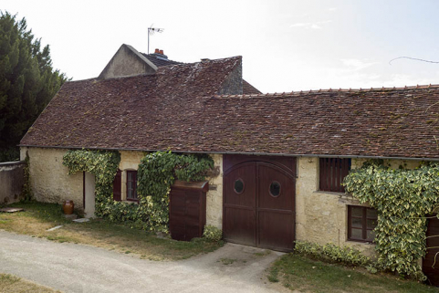Vue générale des communs. © Région Bourgogne-Franche-Comté, Inventaire du patrimoine Vue générale des communs. © Région Bourgogne-Franche-Comté, Inventaire du patrimoine