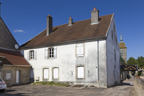 Façade postérieure, de trois quarts droite. © Région Bourgogne-Franche-Comté, Inventaire du patrimoine