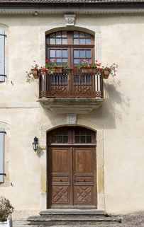 Détail : travée centrale de la façade sur rue. © Région Bourgogne-Franche-Comté, Inventaire du patrimoine Détail : travée centrale de la façade sur rue. © Région Bourgogne-Franche-Comté, Inventaire du patrimoine