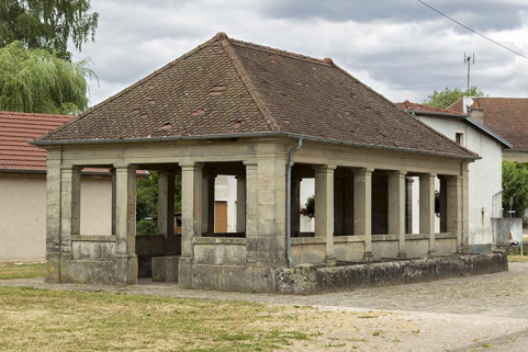 Le lavoir, rue Traversière. © Région Bourgogne-Franche-Comté, Inventaire du patrimoine