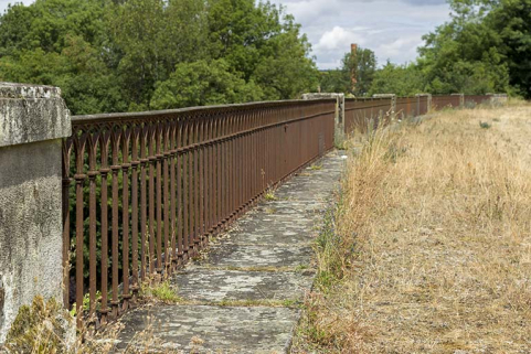 Les garde-corps en fonte. © Région Bourgogne-Franche-Comté, Inventaire du patrimoine