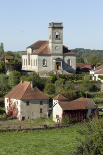 L'église et le presbytère. © Région Bourgogne-Franche-Comté, Inventaire du patrimoine