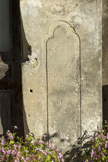 Pierre gravée de la ferme de Théodore Audon. © Région Bourgogne-Franche-Comté, Inventaire du patrimoine