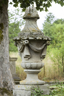 Pot à feu présent sur le site du calvaire. © Région Bourgogne-Franche-Comté, Inventaire du patrimoine