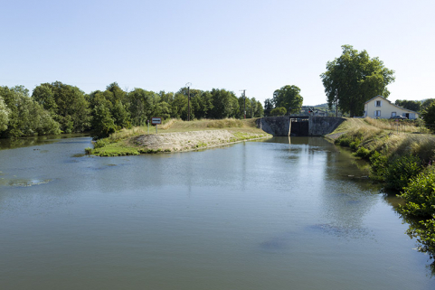 20157000731NUC2A © Région Bourgogne-Franche-Comté, Inventaire du patrimoine 20157000731NUC2A © Région Bourgogne-Franche-Comté, Inventaire du patrimoine