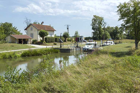 Site d'écluse de Vereux. © Région Bourgogne-Franche-Comté, Inventaire du patrimoine Site d'écluse de Vereux. © Région Bourgogne-Franche-Comté, Inventaire du patrimoine