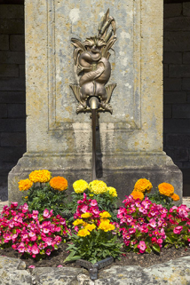 Détail d'une fontaine. © Région Bourgogne-Franche-Comté, Inventaire du patrimoine Détail d'une fontaine. © Région Bourgogne-Franche-Comté, Inventaire du patrimoine
