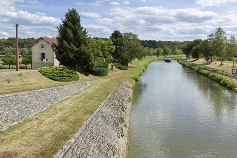 Le canal. © Région Bourgogne-Franche-Comté, Inventaire du patrimoine