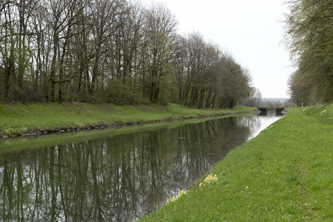 Le canal de navigation. © Région Bourgogne-Franche-Comté, Inventaire du patrimoine