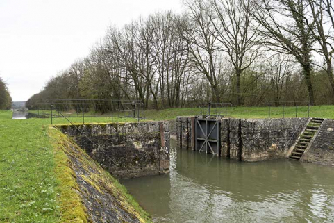 La porte de garde. © Région Bourgogne-Franche-Comté, Inventaire du patrimoine