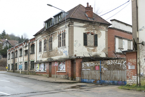 Etat en 2016. Usine A : façade sur rue de la conciergerie (N). © Région Bourgogne-Franche-Comté, Inventaire du patrimoine