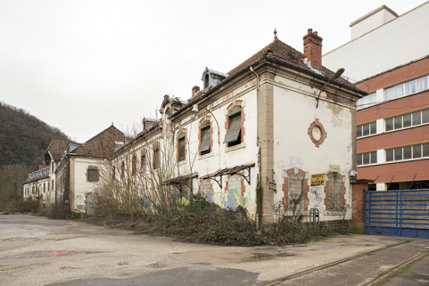Etat en 2016. Usine A : façade sur cour des bureaux, depuis l'est. © Région Bourgogne-Franche-Comté, Inventaire du patrimoine