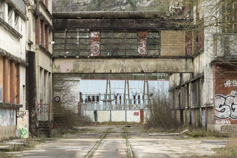 Etat en 2016. Usine A : passerelle entre la chaufferie (P) et les filatures tergal et nylon (V). © Région Bourgogne-Franche-Comté, Inventaire du patrimoine
